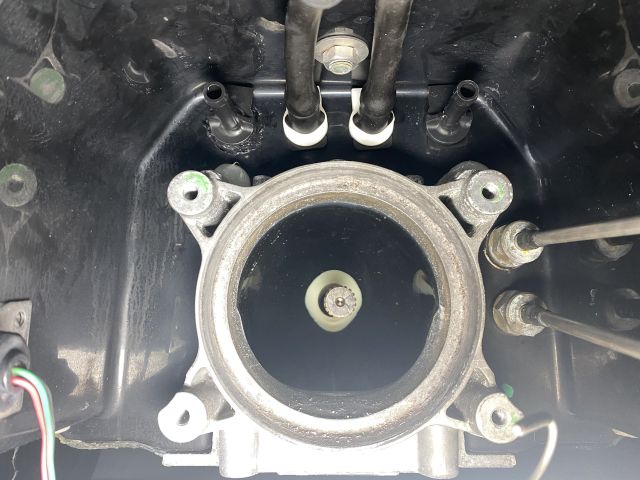 カワサキ JETSKI STX-15F ジェットスキー修理 エンジンルームに水が