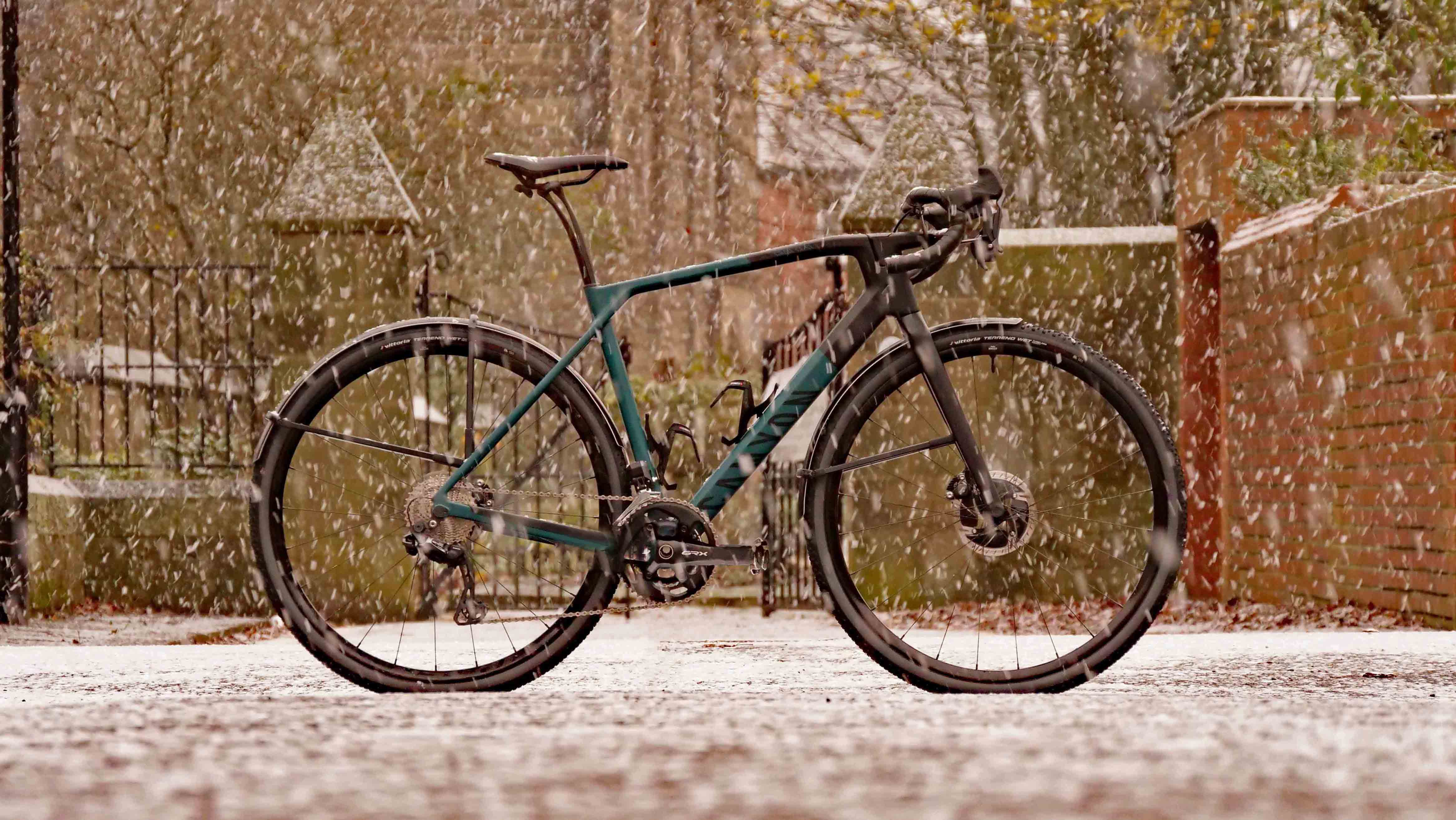 The Gear – Behind the scenes of Canyon's VCLS seatpost | Gravel