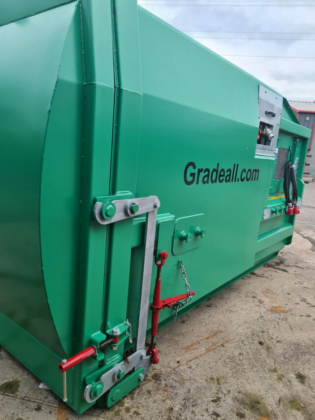 Gradeall GPC P24 wet waste portable compactor - Gradeall International