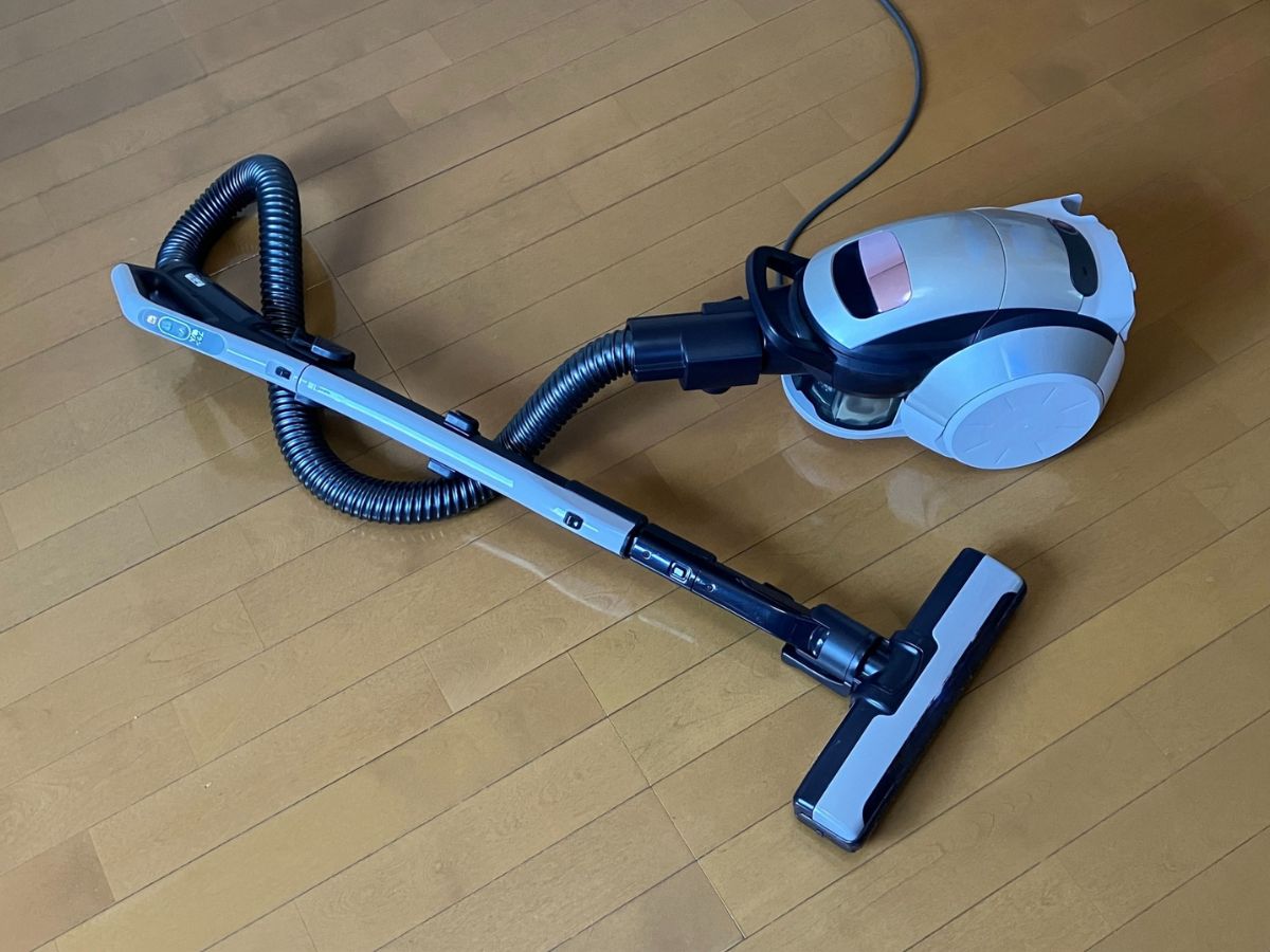 掃除機をかけるなら閉めて！ 理由に「確かに」「納得しちゃった