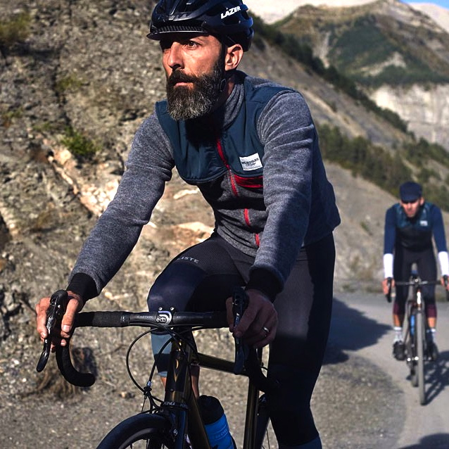 この冬注目するアイテムです。CAFÉ DU CYCLISTE/カフェ ドゥ