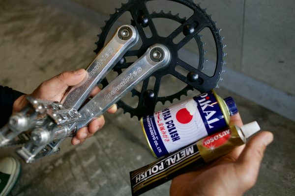 フロントシングルのクランクセットは、ホワイトインダストリーズで