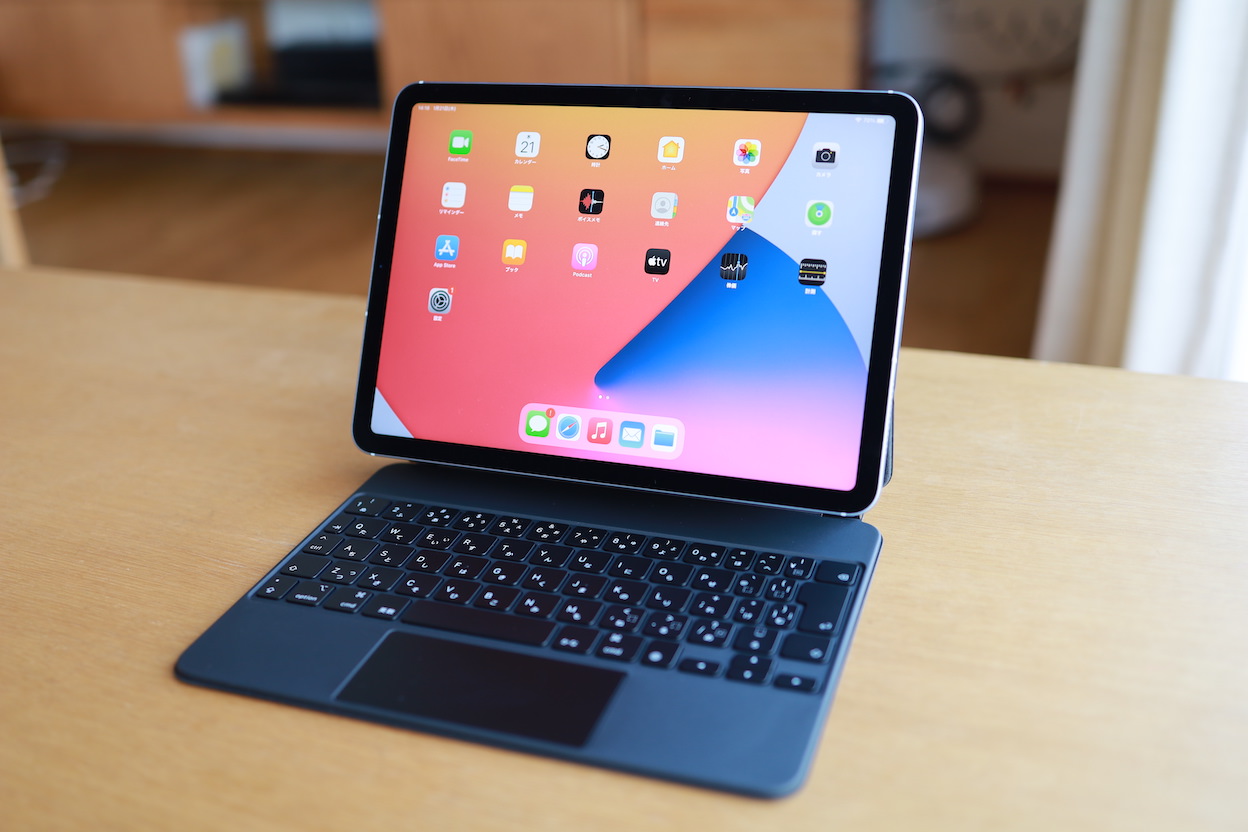 第4世代iPad Air レビュー】万人ウケする10.9インチiPad！タッチIDで