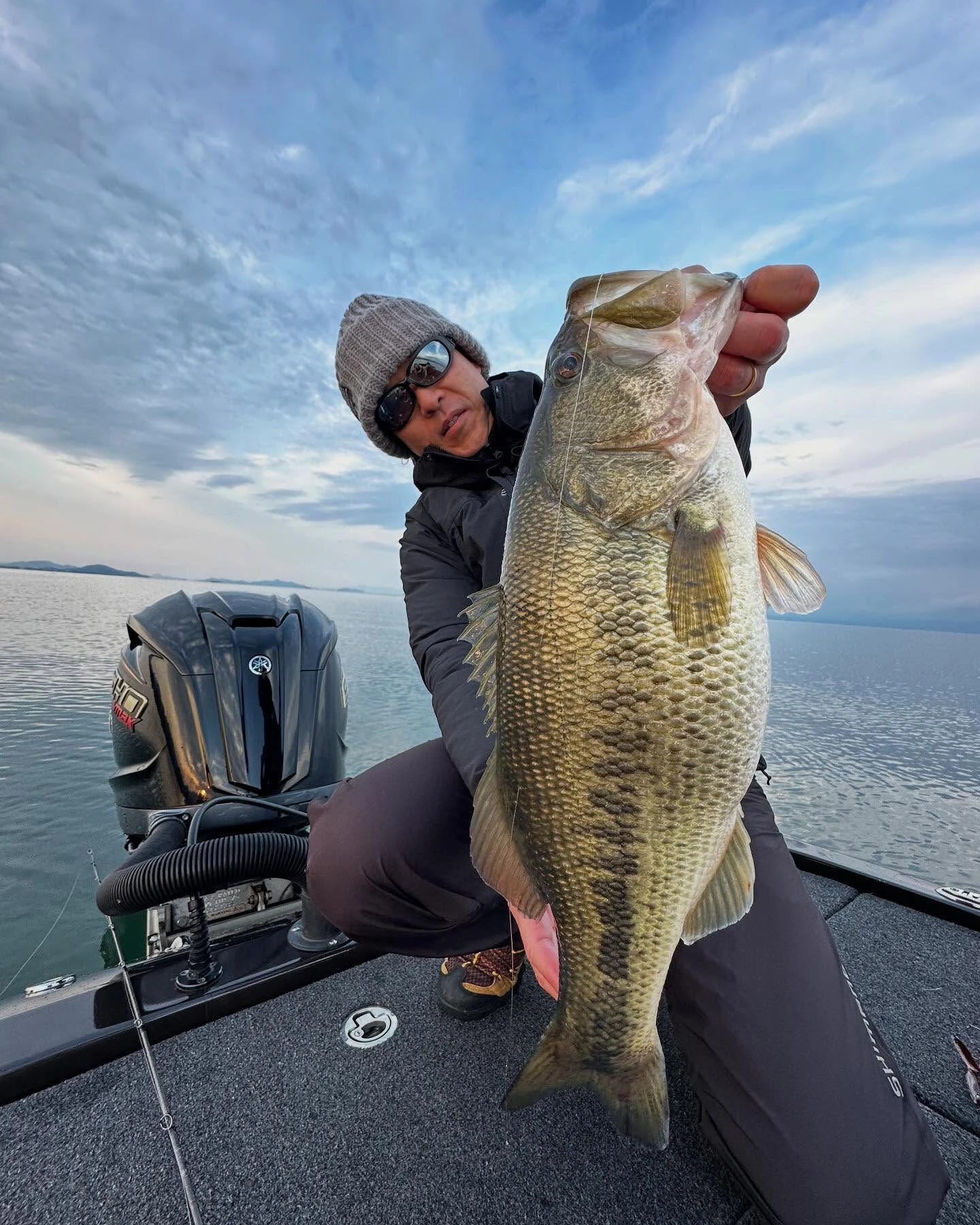激荒れの琵琶湖から絞り出した50オーバー‼️相変わらずの低水 | ブログ