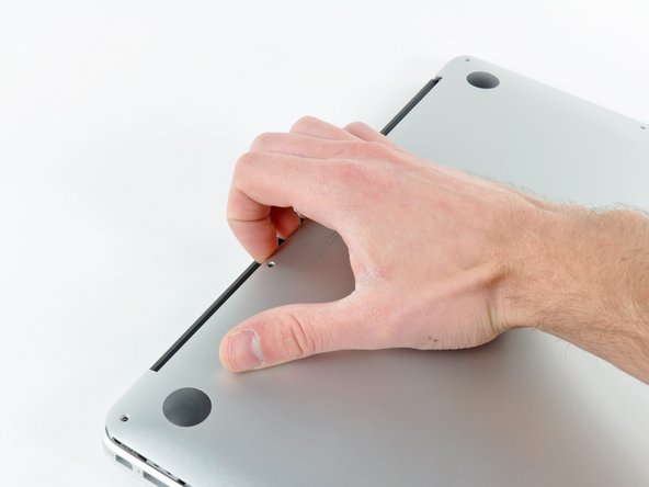 MacBook Air 13インチ Mid 2012のディスプレイアセンブリの交換