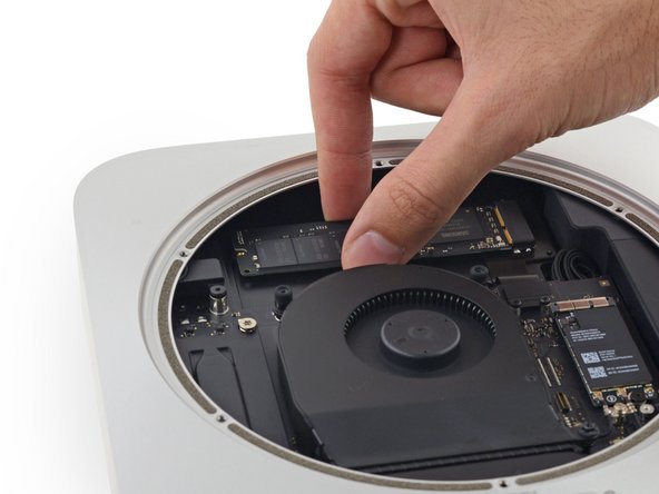 Mac mini Late 2014 SSDの交換 - iFixit 修理ガイド