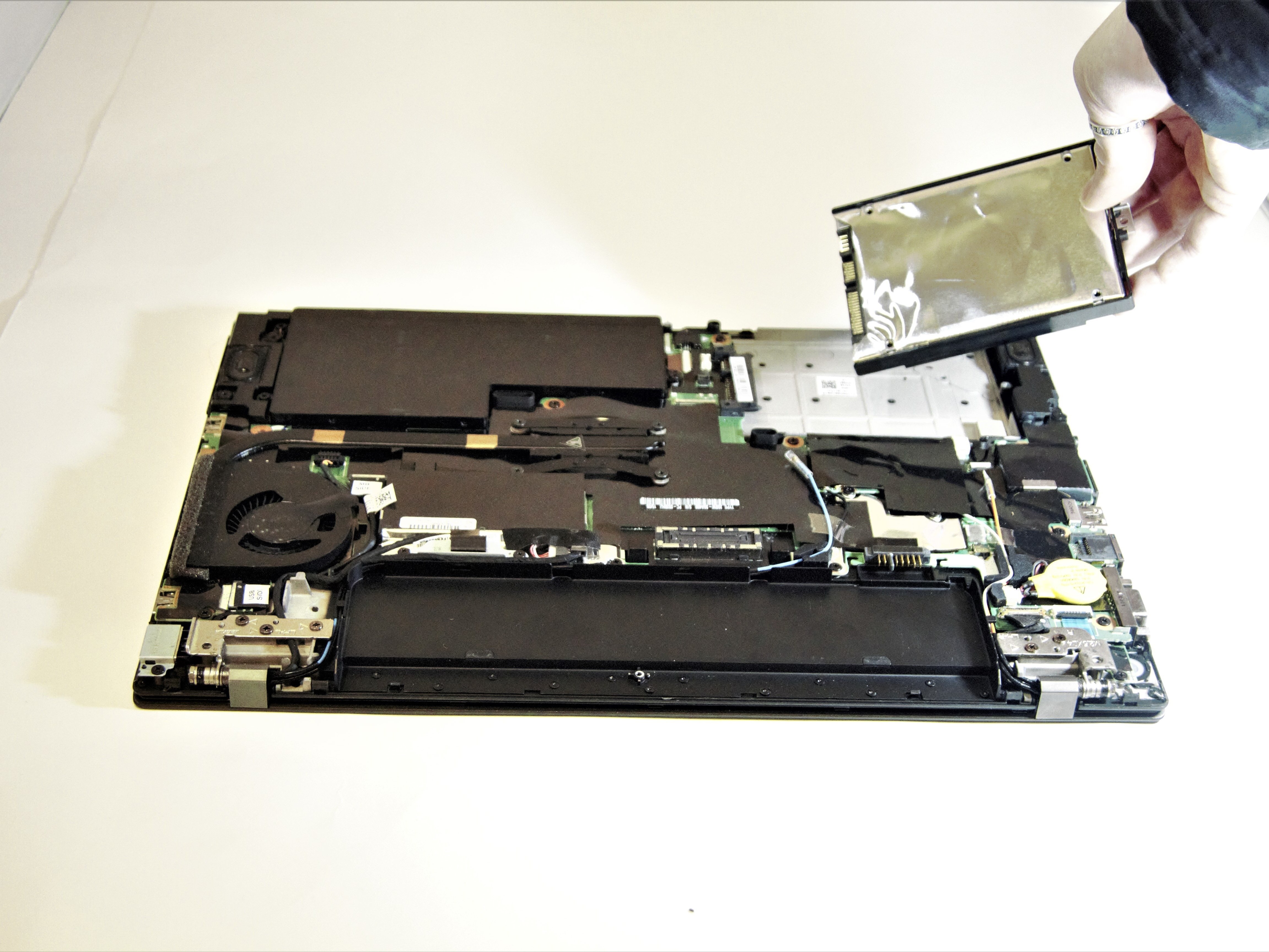 Lenovo Thinkpad T450s Hard Drive Replacement - iFixit Repair Guide