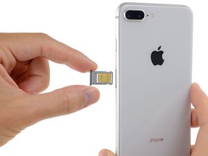 iPhone 8 PlusのSIMカードの交換 - iFixit 修理ガイド