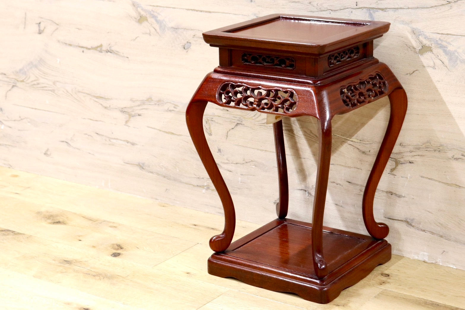 花台 木製 透かし彫り 唐草 飾り台 敷台 香炉台 盆栽台 楽天市場】2