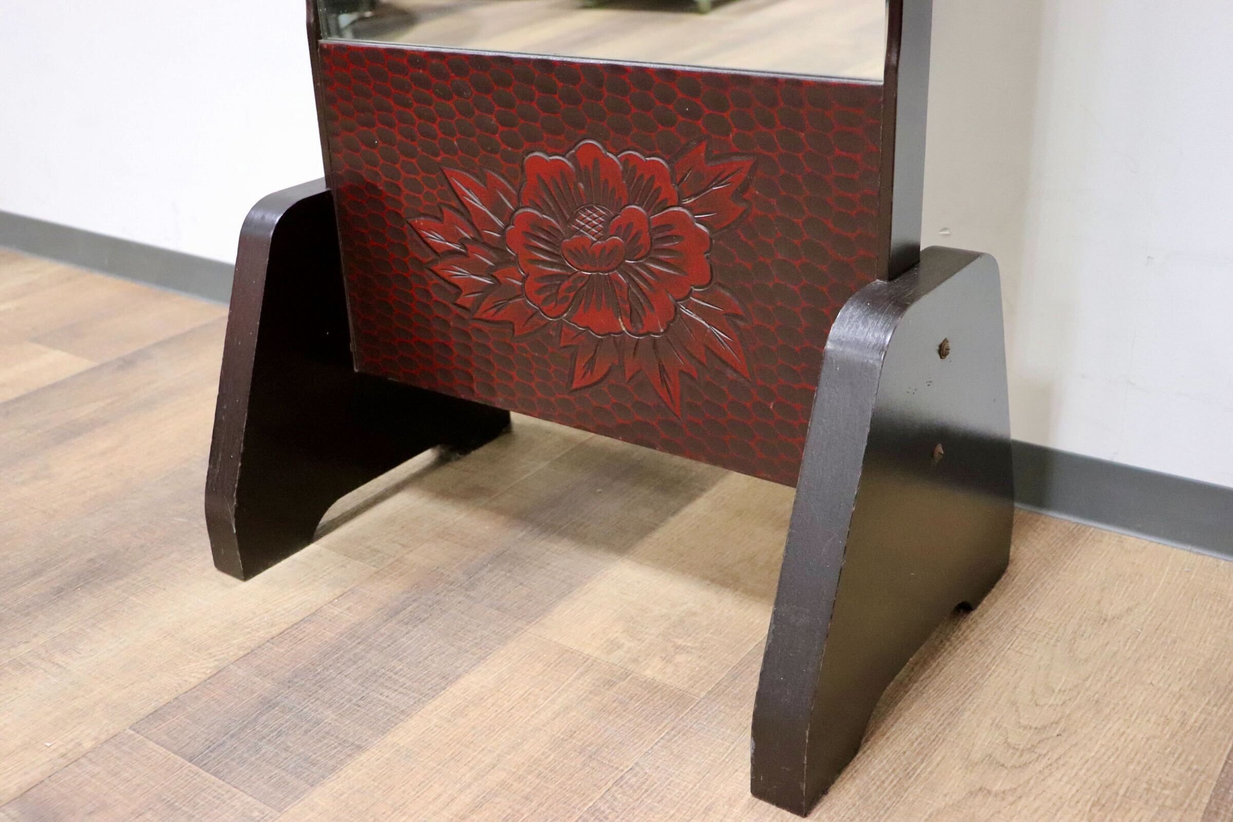 GMGF106○鎌倉彫 スタンドミラー 鏡 姿見 全身鏡 木製 彫刻 漆塗り