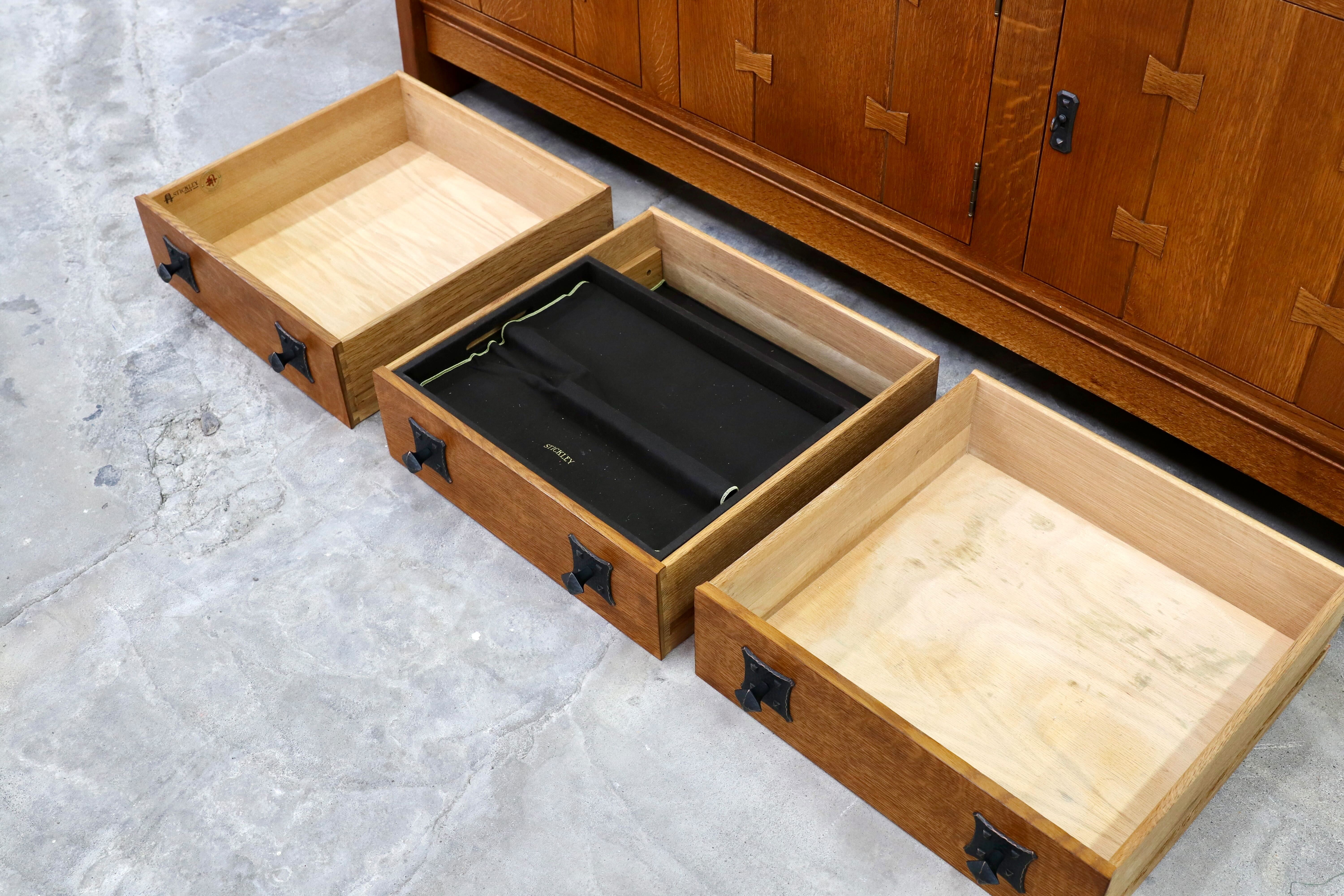 GMIK8○Stickley / スティックレー 横浜ダニエル サイドボード