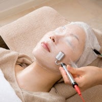 イオン・超音波導入/イオンザイムDF－Ⅱ 新宿御苑美容クリニック