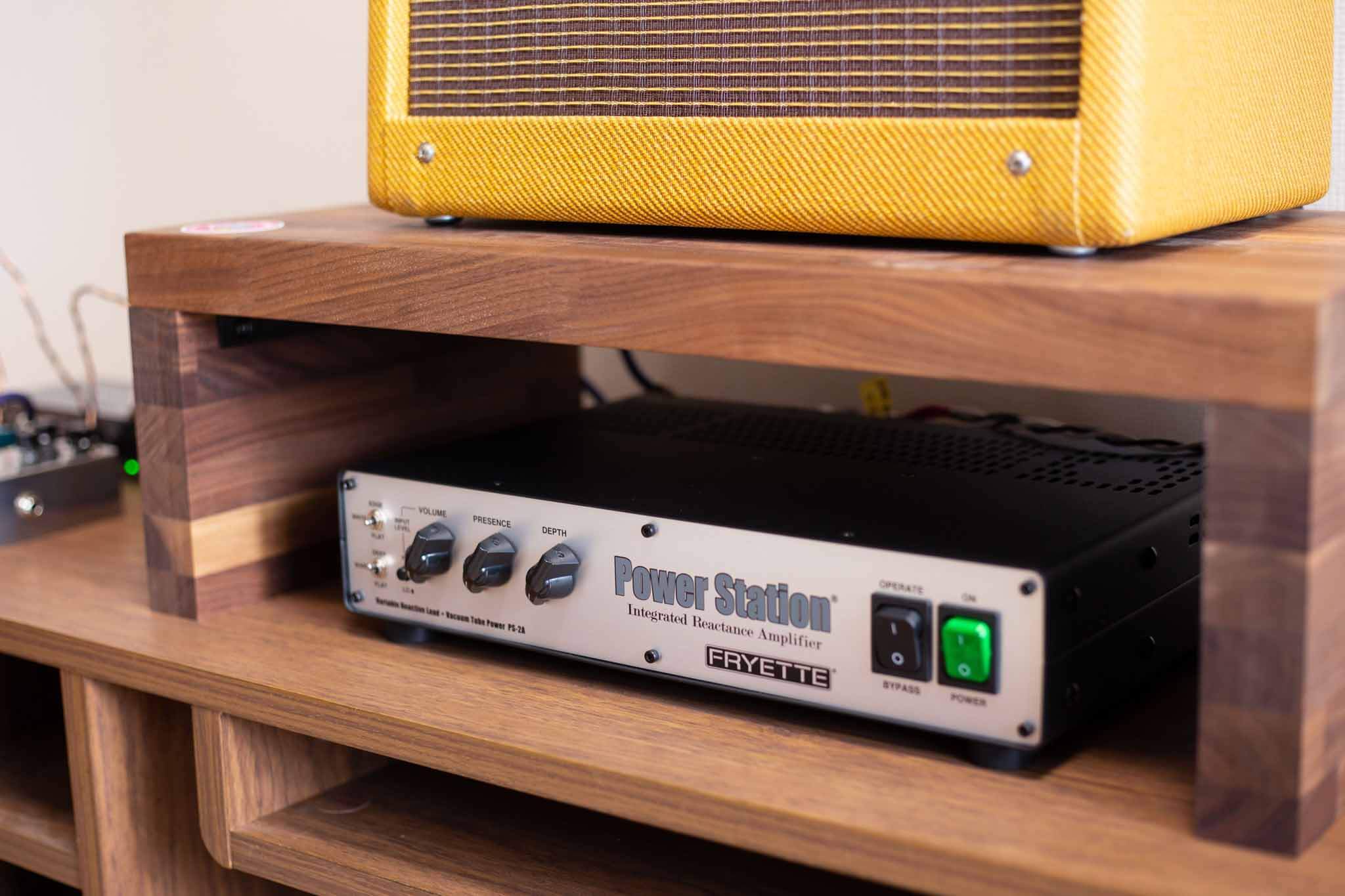 DIYシリーズ？Fryette PS-2をカッコよく置きたい - Guitar Shop Hoochie's