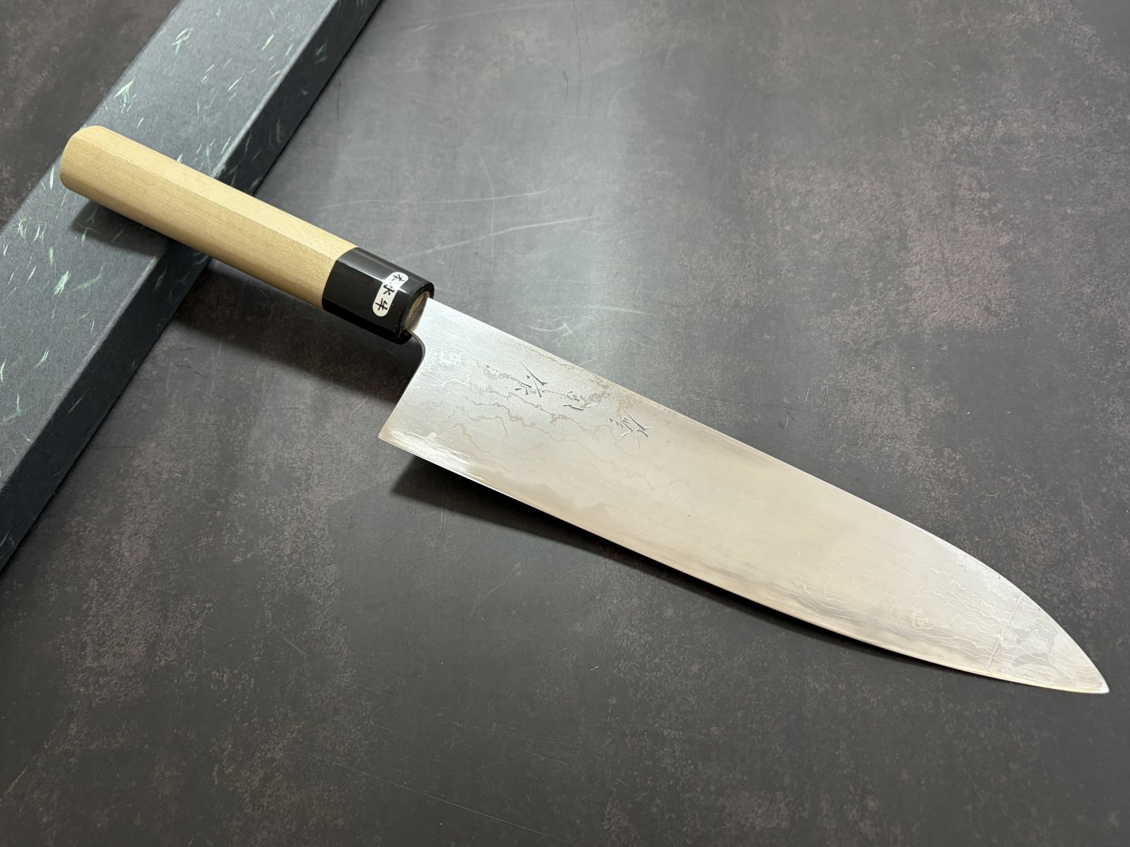 伝説の鍛冶職人外山修司 修司作 積層 青紙二号 和牛刀 水牛桂鎬柄