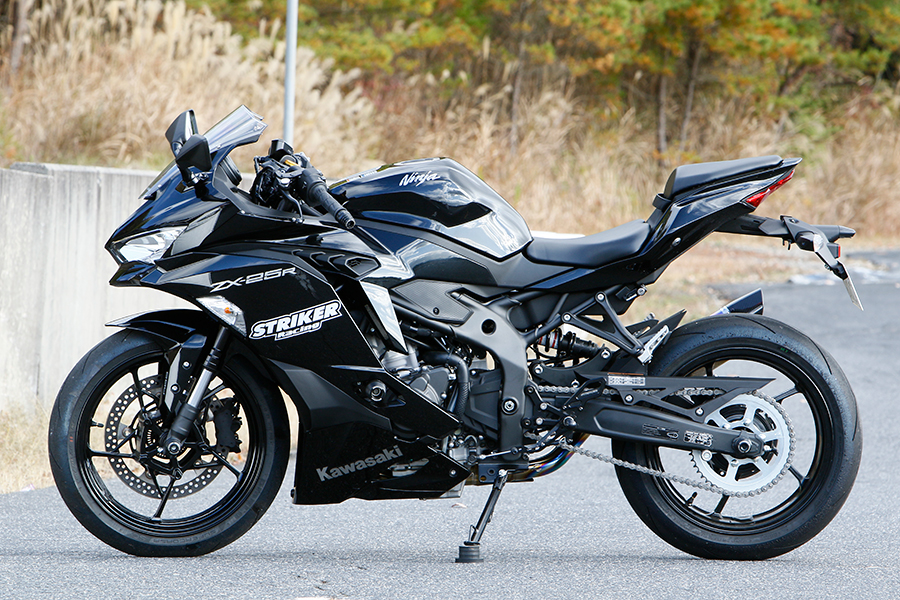 ストライカーNinja ZX-25R（カワサキNinja ZX-25R） | ヘリテイジ