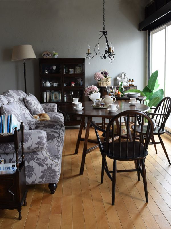 アーコールのフープバックアームチェア（6本・オリーブ色・ハの字脚