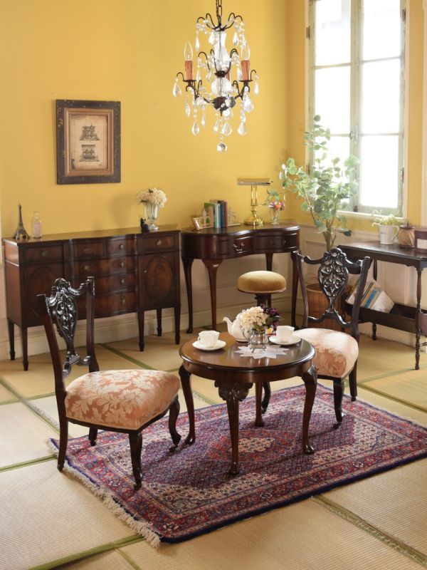 ガラスパーツがキラキラ輝くアンティーク シャンデリア(3灯)（E17