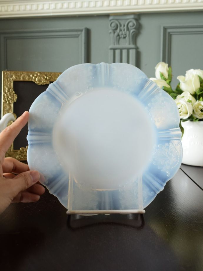 マクベスエバンスのアメリカンスウィートハートプレート、ミルクガラス