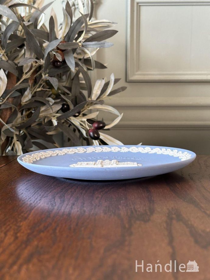 Wedgwoodのジャスパーウェアプレート、1980年生まれのクリスマス