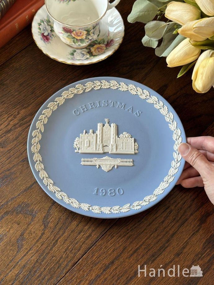 Wedgwoodのジャスパーウェアプレート、1980年生まれのクリスマス