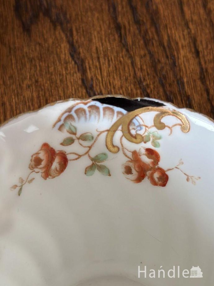 英国エインズレイ窯（AYNSLEY ）のアンティークの器、模様が美しい