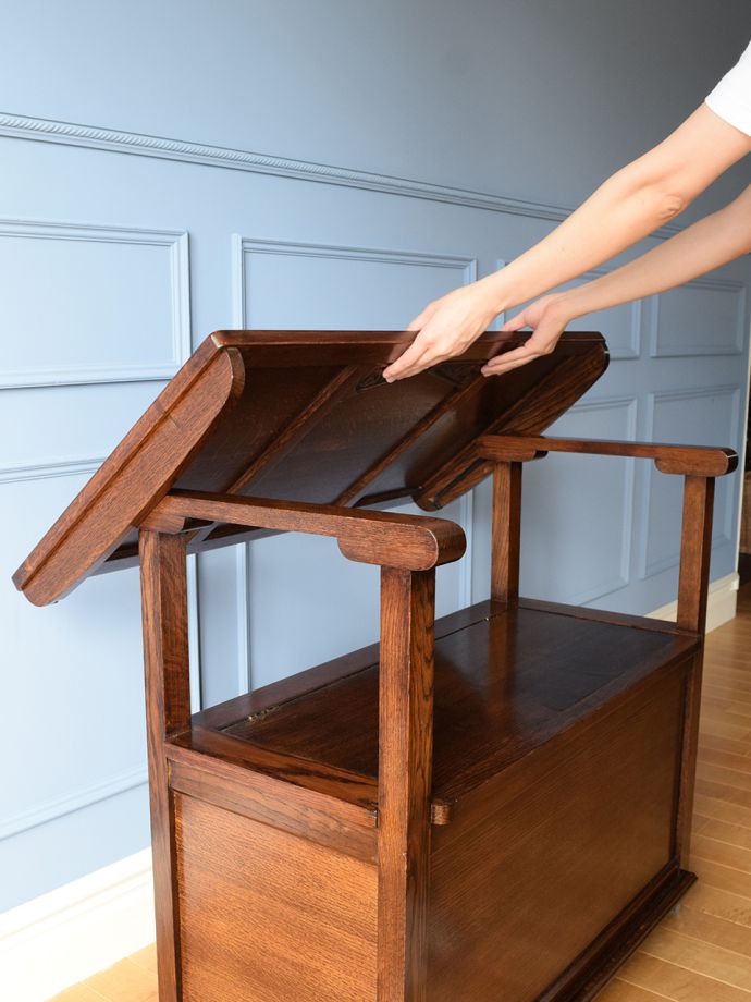 英国アンティークのめずらしい家具、3WAYで使えるモンクスベンチ