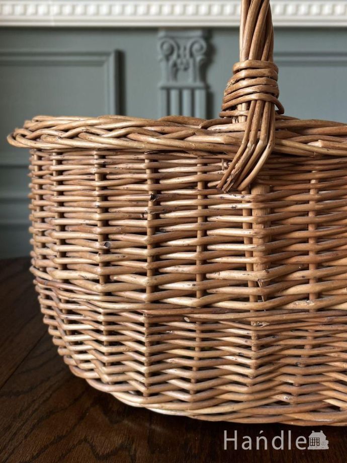 イギリスのアンティークバスケット、手編みで編まれたアンティークかご