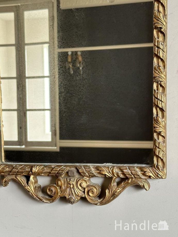 フランスから届いたおしゃれな壁掛け鏡、ゴージャスなモールディングの