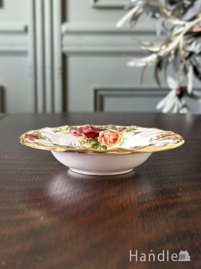 イギリスから届いたロイヤルアルバート、オールドカントリーローズの