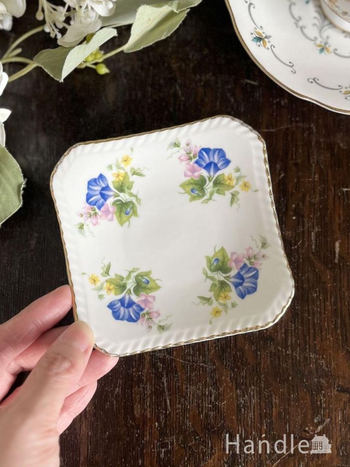 ロイヤルドルトンのスクエア型のお皿、イギリスから届いたアンティーク