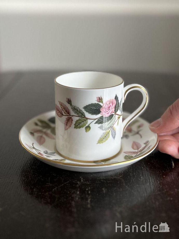 ウェッジウッドのハサウェイローズ、アンティークのカップ＆ソーサー(m