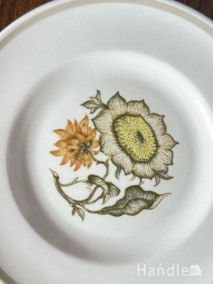 スージークーパーのアンティークトリオ、スージークーパーのサン