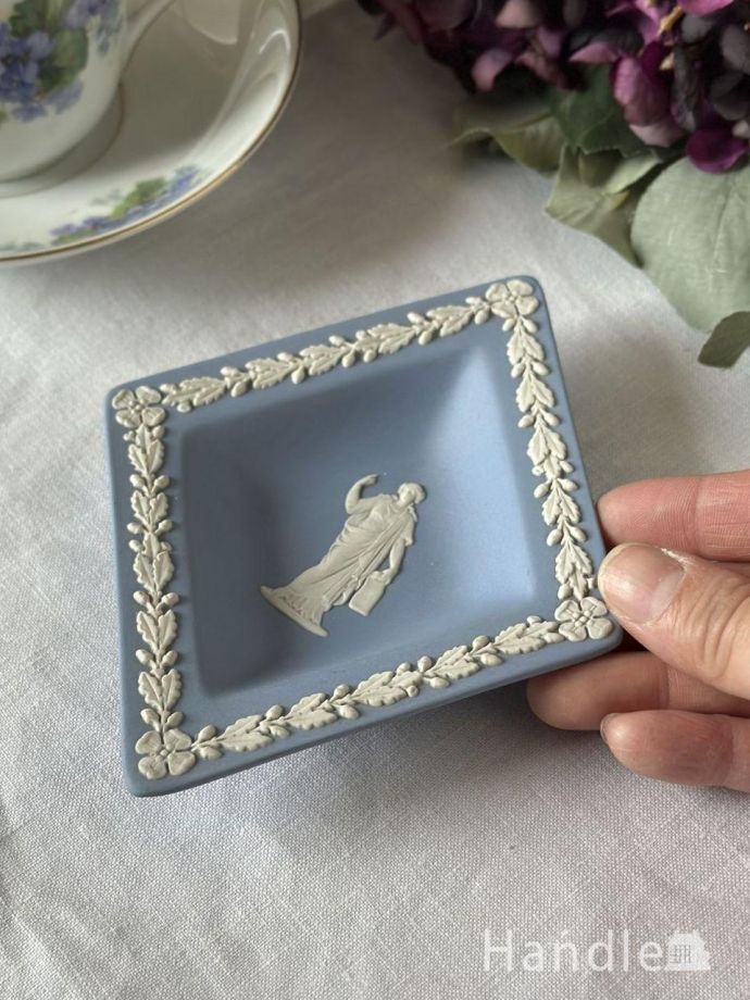 ウェッジウッド(Wedgwood)のジャスパーウェア、アンティークのトレイ(m