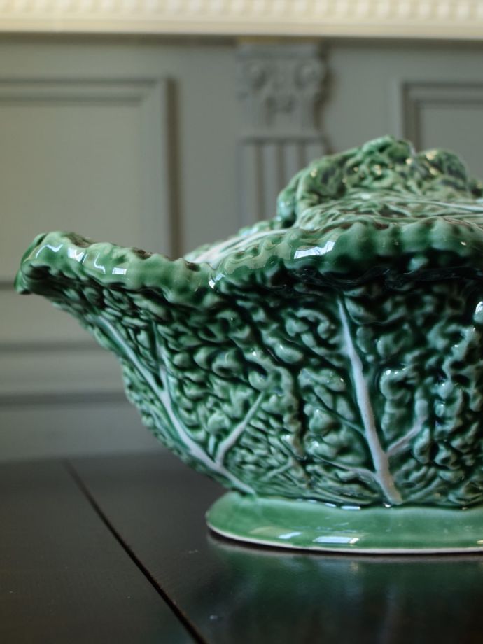 ボルダロ ピニェイロのおしゃれな器、ビンテージの可愛いチューリン