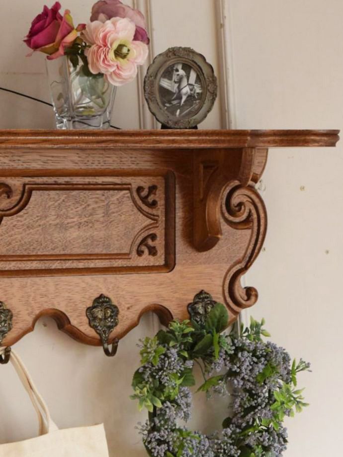 フランスのおしゃれなアンティーク、壁付けのウォールハンガーシェルフ