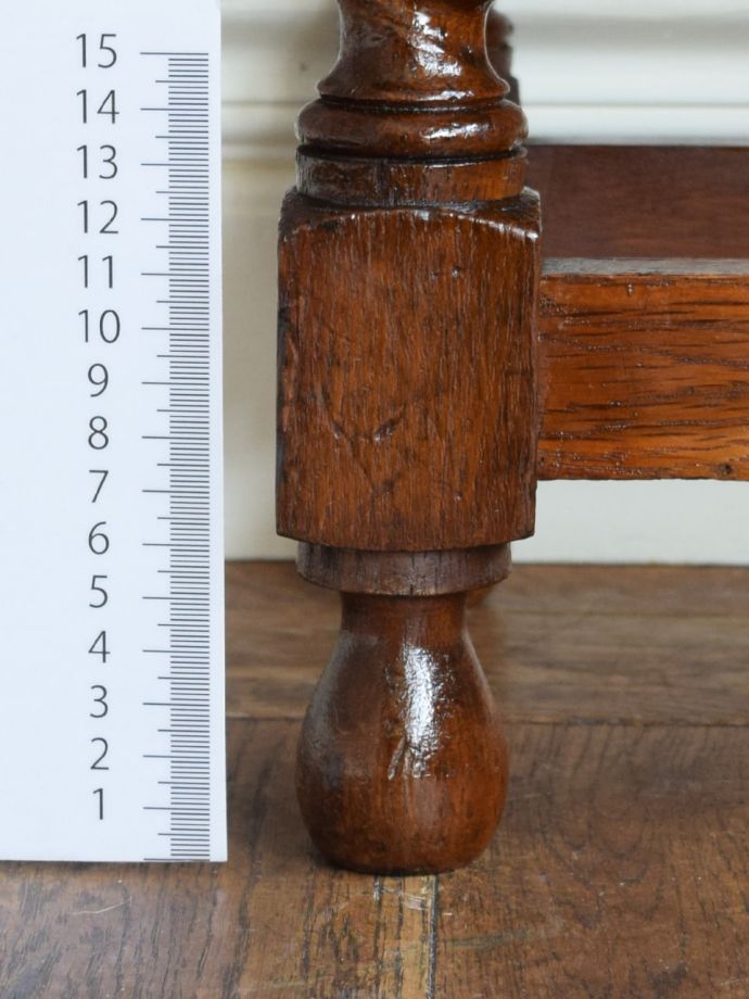 英国アンティークのおしゃれな本棚、ステンドグラス扉のブックケース(j