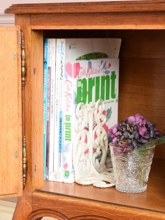 フランスから届いた猫足のおしゃれな書斎机、フレンチカブリオールの