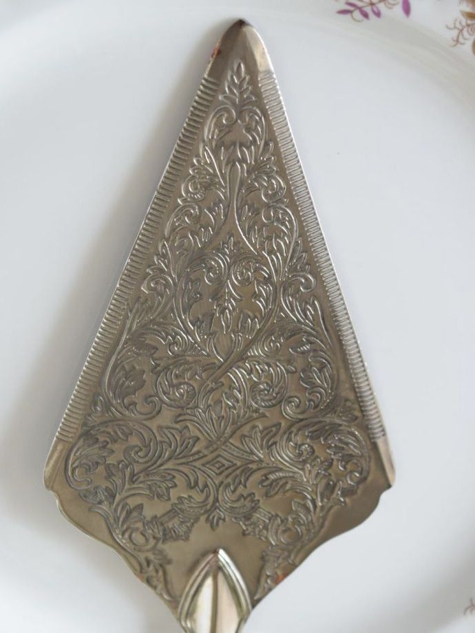 英国から届いたアンティークの銀のカトラリー、シルバープレートの