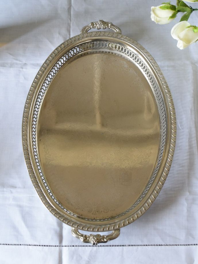 英国アンティークシルバープレートのギャラリートレイ、英国の持ち