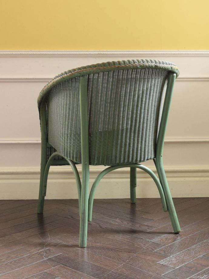 イギリスから届いたアンティークの椅子、グリーン色のロイドルーム