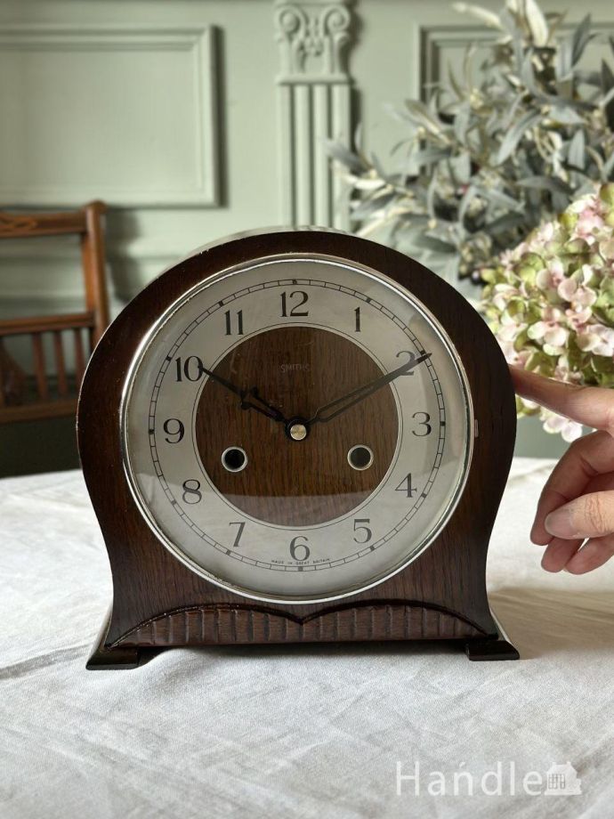 イギリスから届いたアンティークの置時計、SMITH社のカッコいい木製
