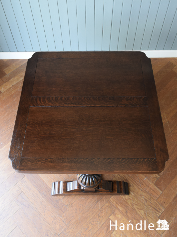 英国アンティークの伸長式ダイニングテーブル、立派なバルボスレッグの