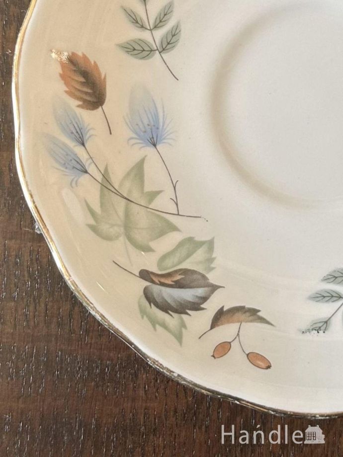 コルクラフ(Colclough)のビンテージティーカップセット、オトナ色が