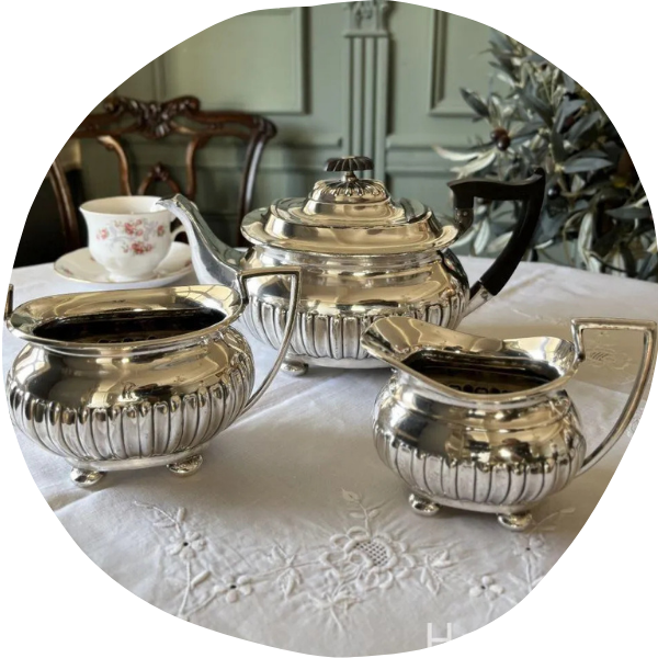 英国アンティークシルバーの魅力と楽しみ方｜初心者のための選び方