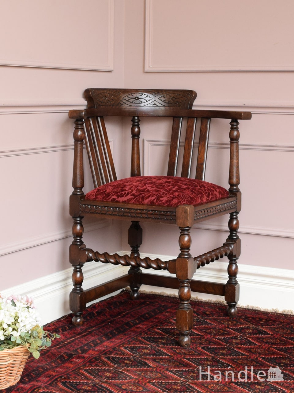 アンティークのサロンチェア、浮き彫りが美しいイギリスのサイドチェア