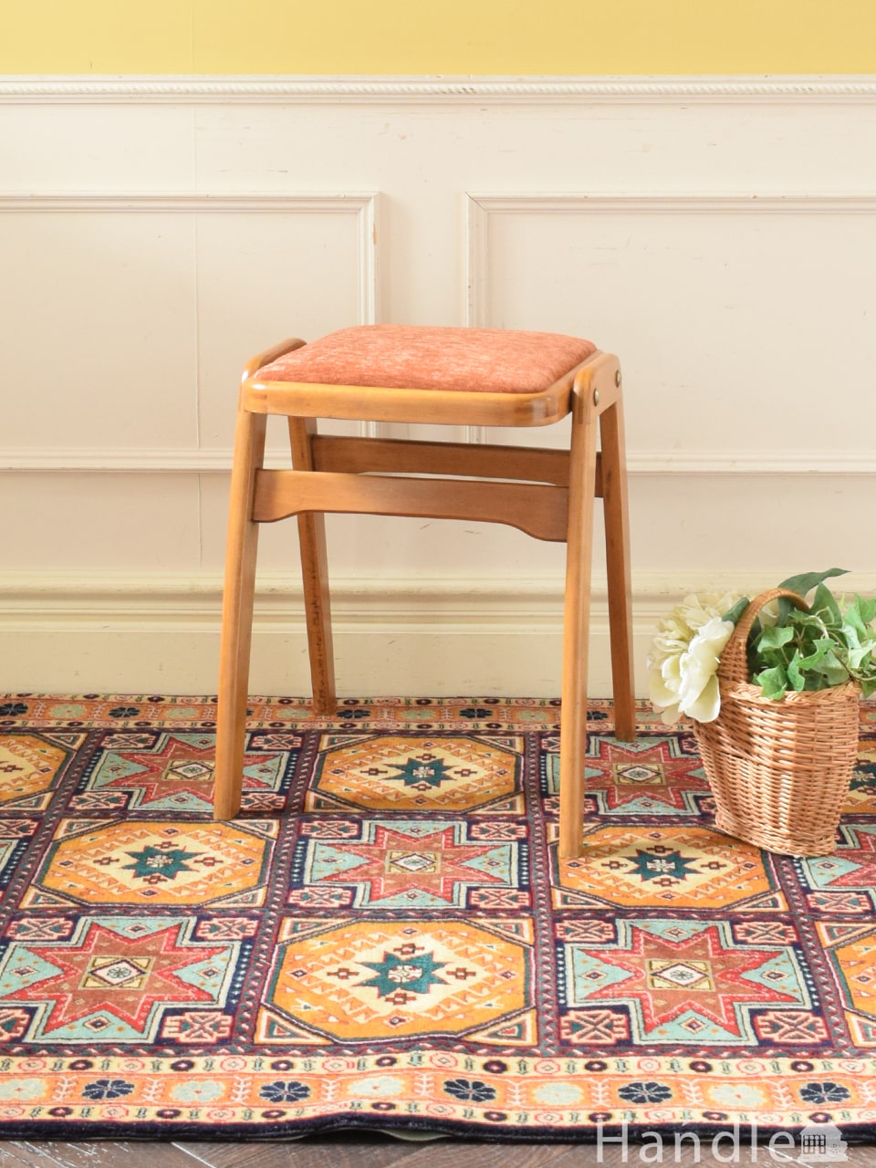 イギリスの収納付アンティークチェア、布張りの優雅なピアノスツール(q