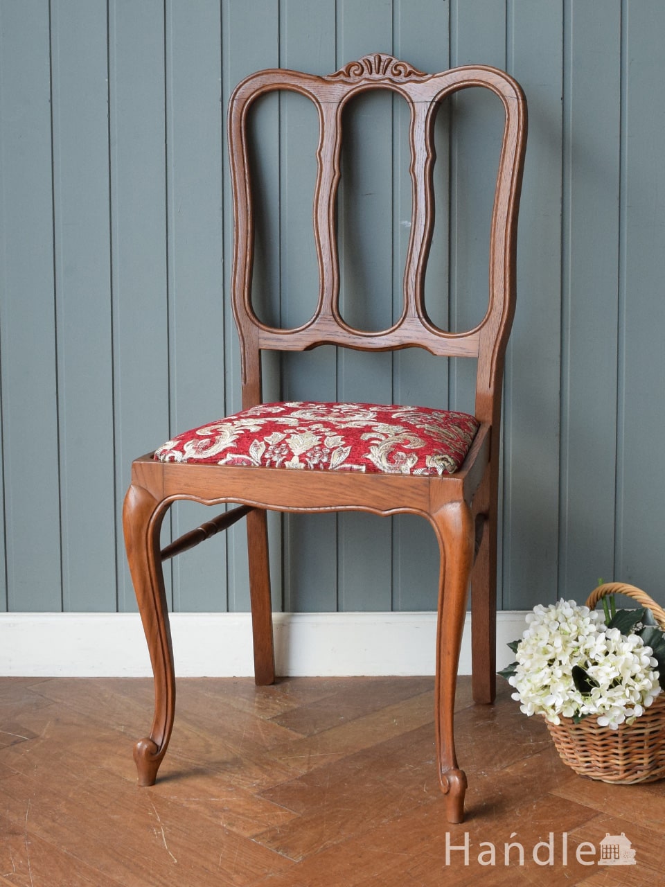 フレンチテイストの布座のアンティーク椅子、オーク材のダイニング