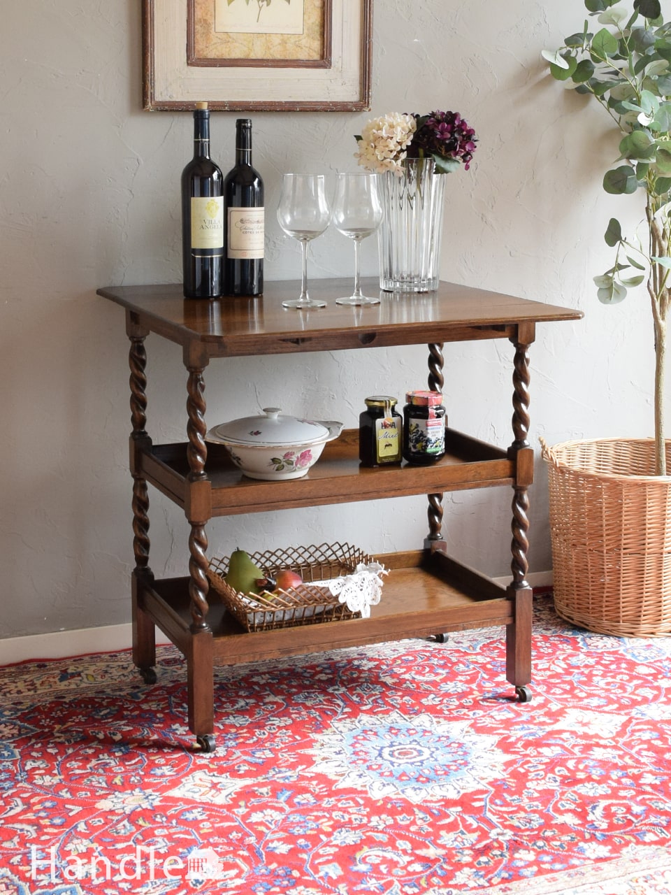 英国アンティークのおしゃれなトローリーワゴン、天板が大きく広がる