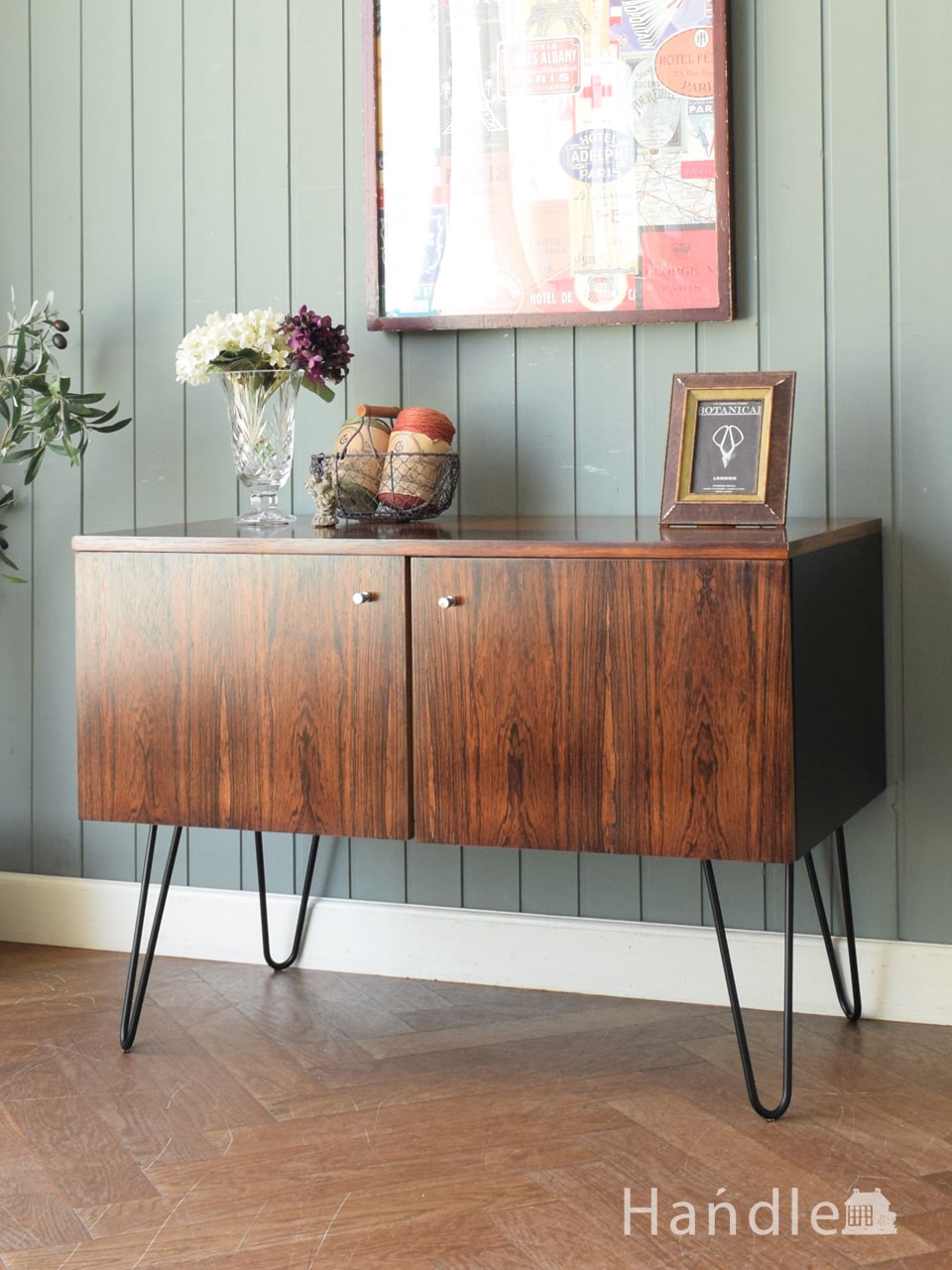 イギリスで見つけたミッドセンチュリーの家具、北欧デザインの