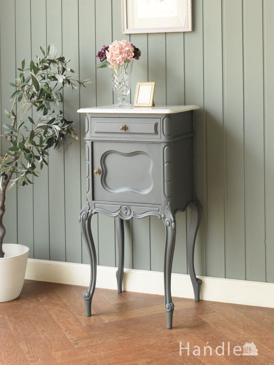 フランスから届いたアンティークのペイントサイドキャビネット、ブルー